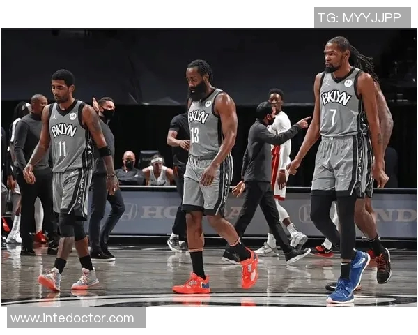 篮网交易科里·欧文，球队阵容调整